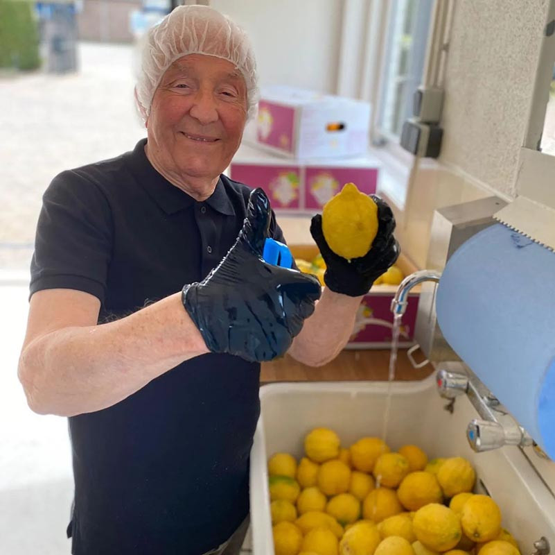 Limoncello maken citroenen wassen