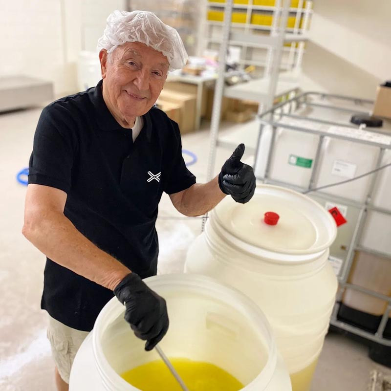Limoncello maken dagelijks roeren